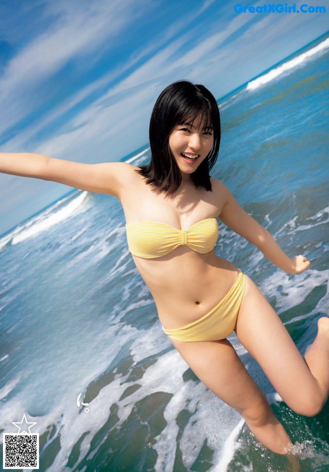 北川莉央 山﨑夢羽 西田汐里, Young Magazine Gekkan 2021 No.11 (月刊ヤングマガジン 2021年11号) No.b361f6