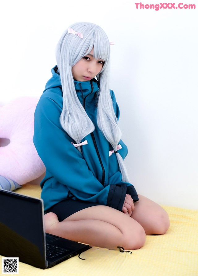 Miku Abeno - Schoolgirl Sexsy Pissng No.7abab1